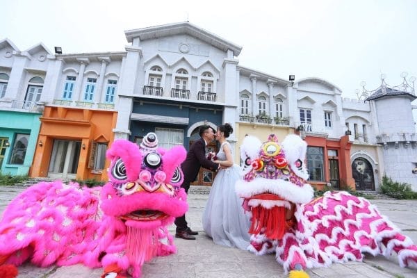 múa lân đám cưới
