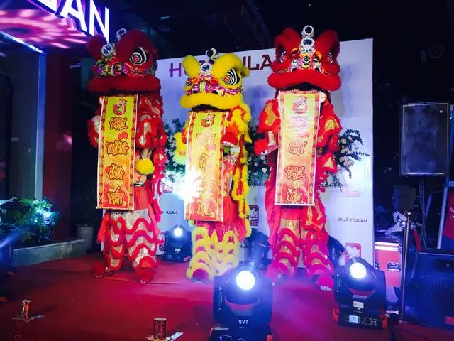Tam Lân Du Hành