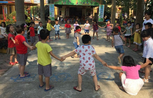 bịt mắt bắt dê