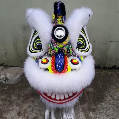 Đầu lân màu trắng đẹp