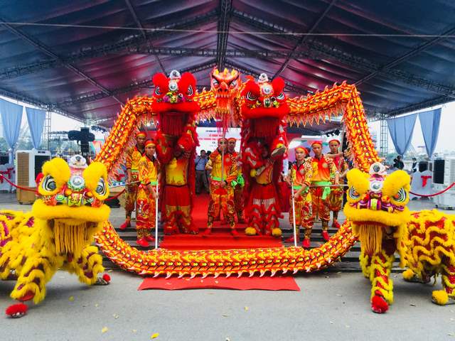 MÚA LÂN RỒNG