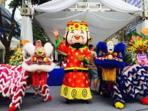 Những điều không phải bất kỳ ai cũng biết về múa lân chó