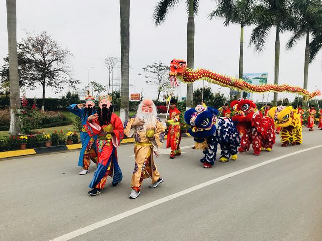 MÚA LÂN RỒNG MANG LẠI NHIỀU MAY MẮN VÀ THỊNH VƯỢNG 0972263280