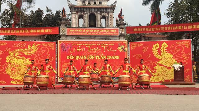 mua-trong-hoi