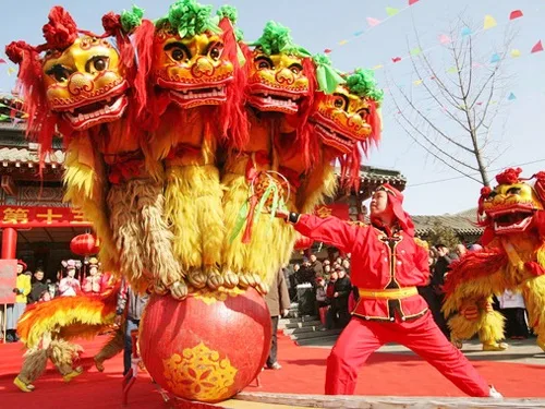 múa lân sư rồng
