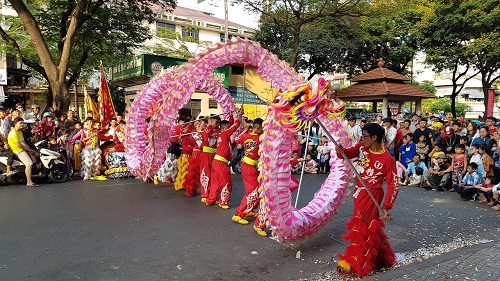 mua-rong-dung-dc-nha Tiết mục múa rồng đặc sắc