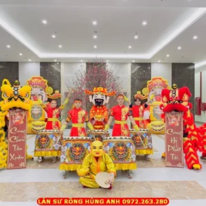 image thuemualanhanoi 117 cVh1 múa lân khai xuân,dịch vụ múa lân khai xuân,dịch vụ múa lân Tết Nguyên Đán,dịch vụ múa lân đầu năm,thuê múa lân khai xuân,thuê múa lân ngày Tết,thuê múa lân khai trương đầu năm,thuê đoàn múa lân Hà Nội