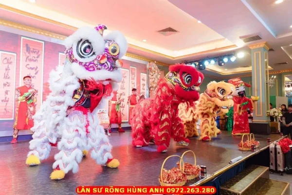 Tam Lân Du Hành - Ảnh 9