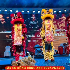 MÚA LÂN ĐÁM CƯỚI 28 image thuemualanhanoi 77 XtmT múa Lân đám cưới,múa Lân ăn hỏi,dịch vụ múa Lân đám cưới,cho thuê múa Lân ăn hỏi,múa Lân Sư Rồng Hà Nội,múa Lân rước dâu,múa Lân chúc phúc