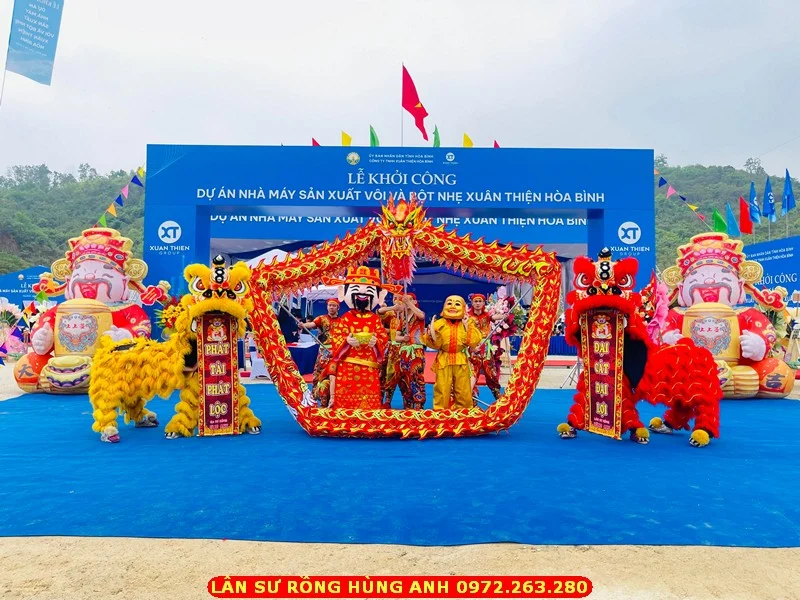 biểu diễn múa Rồng